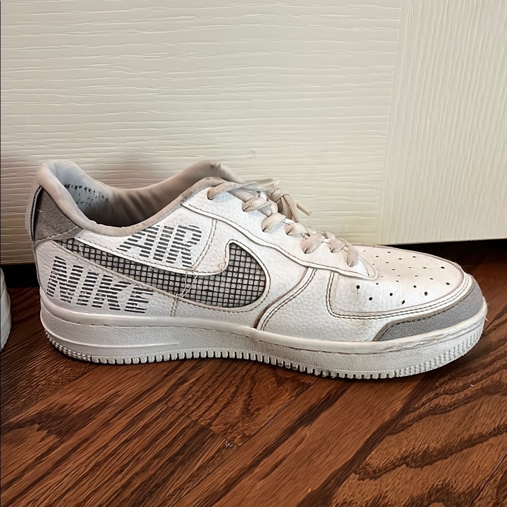Nike Classic White and Gray High-Tops - Picture 2 of 6